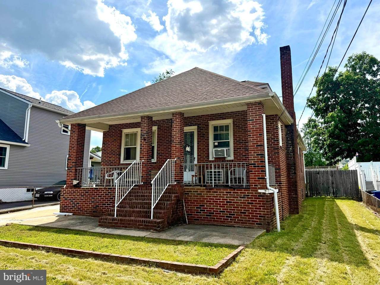 620 Stuart Street - Photo 1
