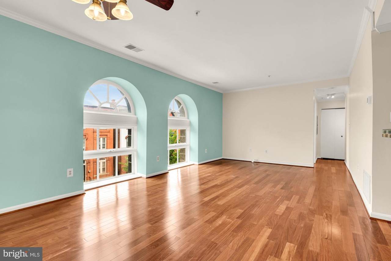1714 Park Avenue - Photo 1
