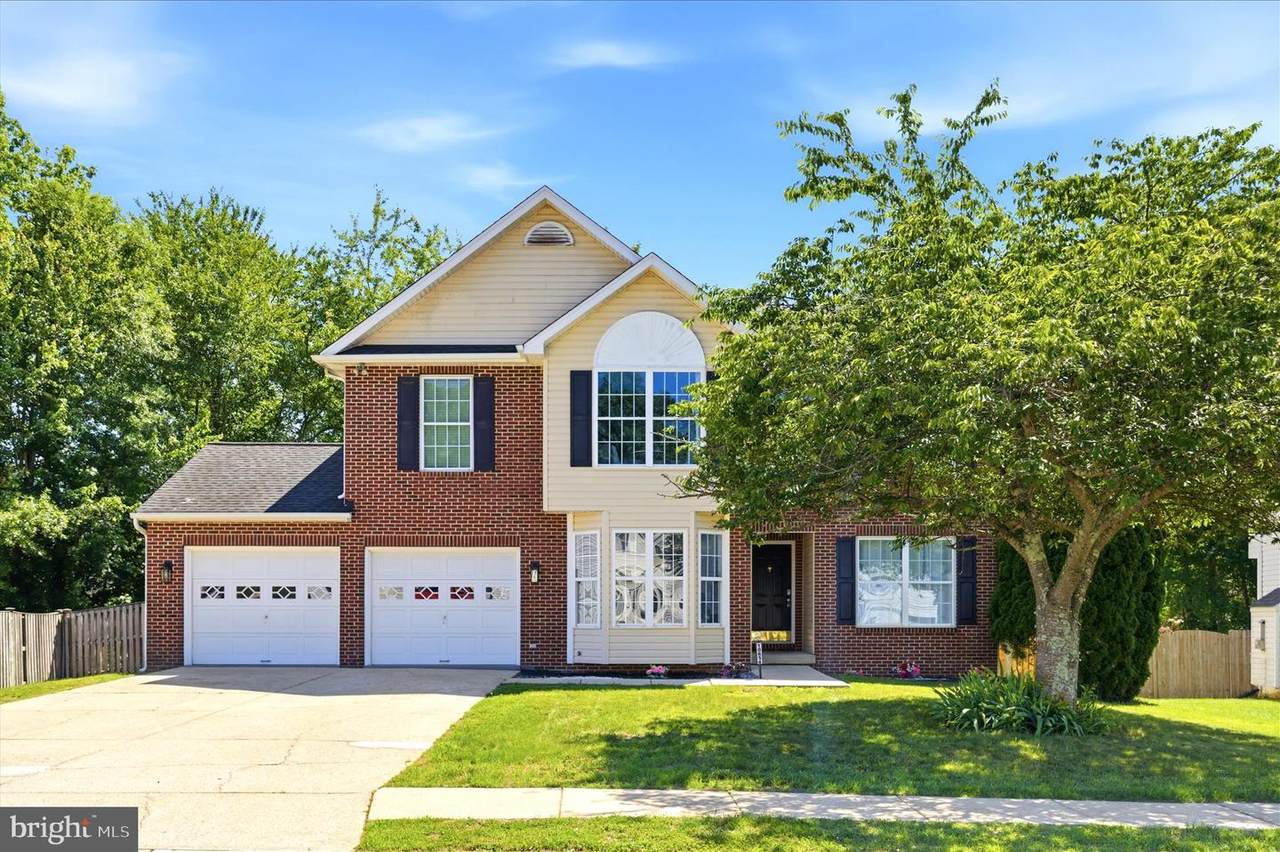 10654 Ashford Circle - Photo 1