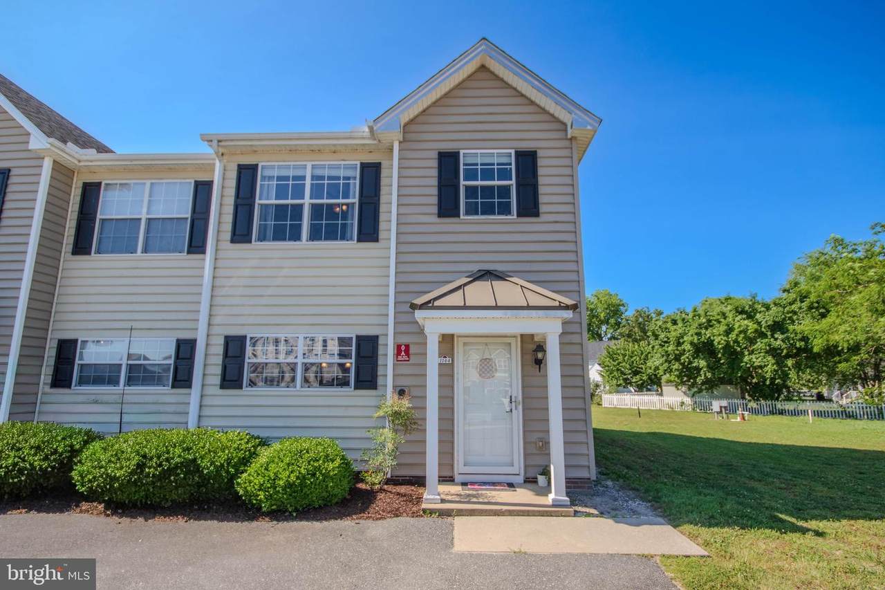 1144 Fairview Lane - Photo 1