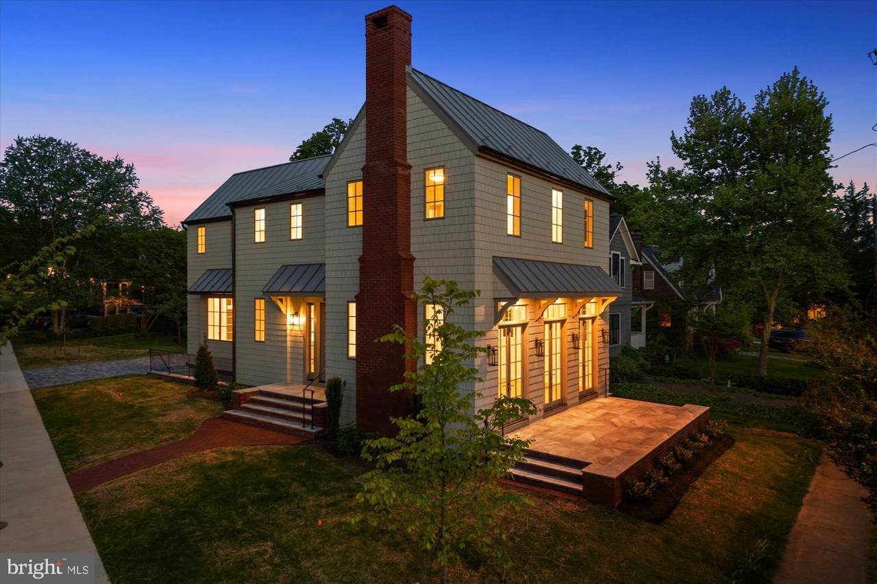 1004 Virginia Avenue - Photo 1