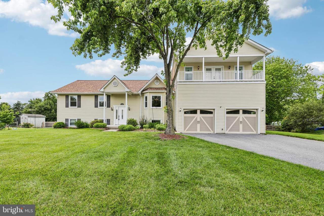 902 Clauser Court - Photo 1