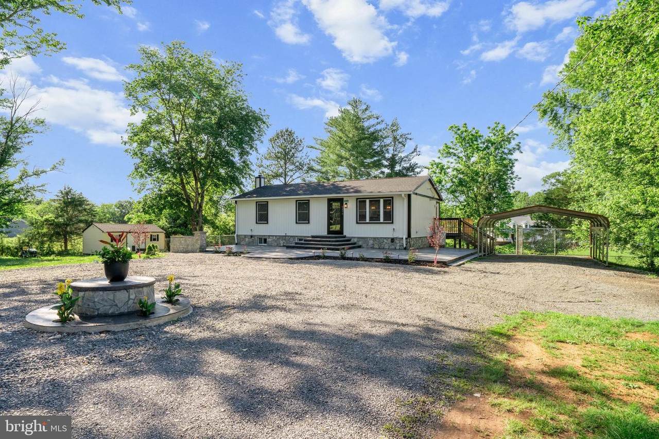 2374 Carriage Ford Road - Photo 1
