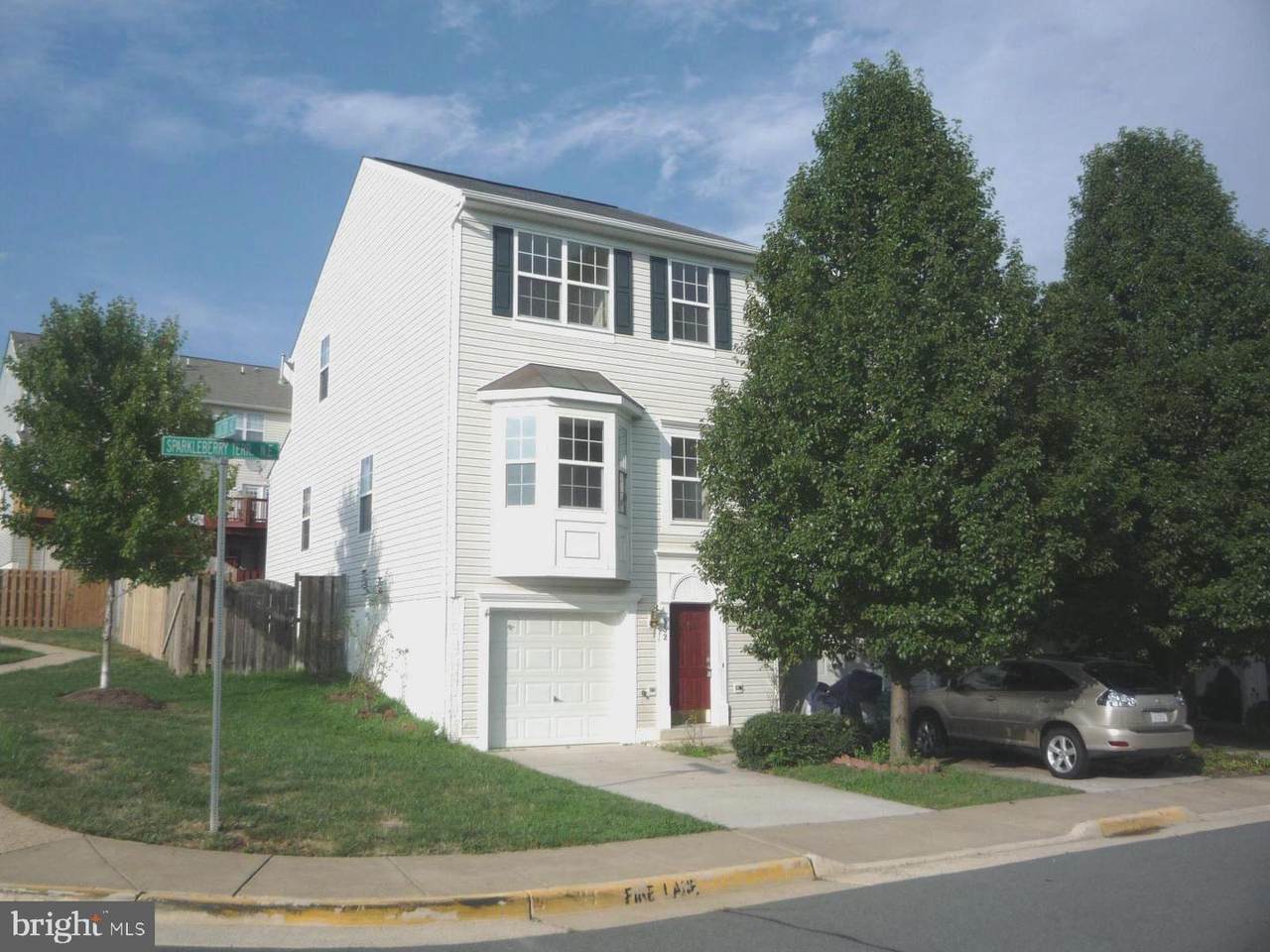 552 Sparkleberry Terrace - Photo 1