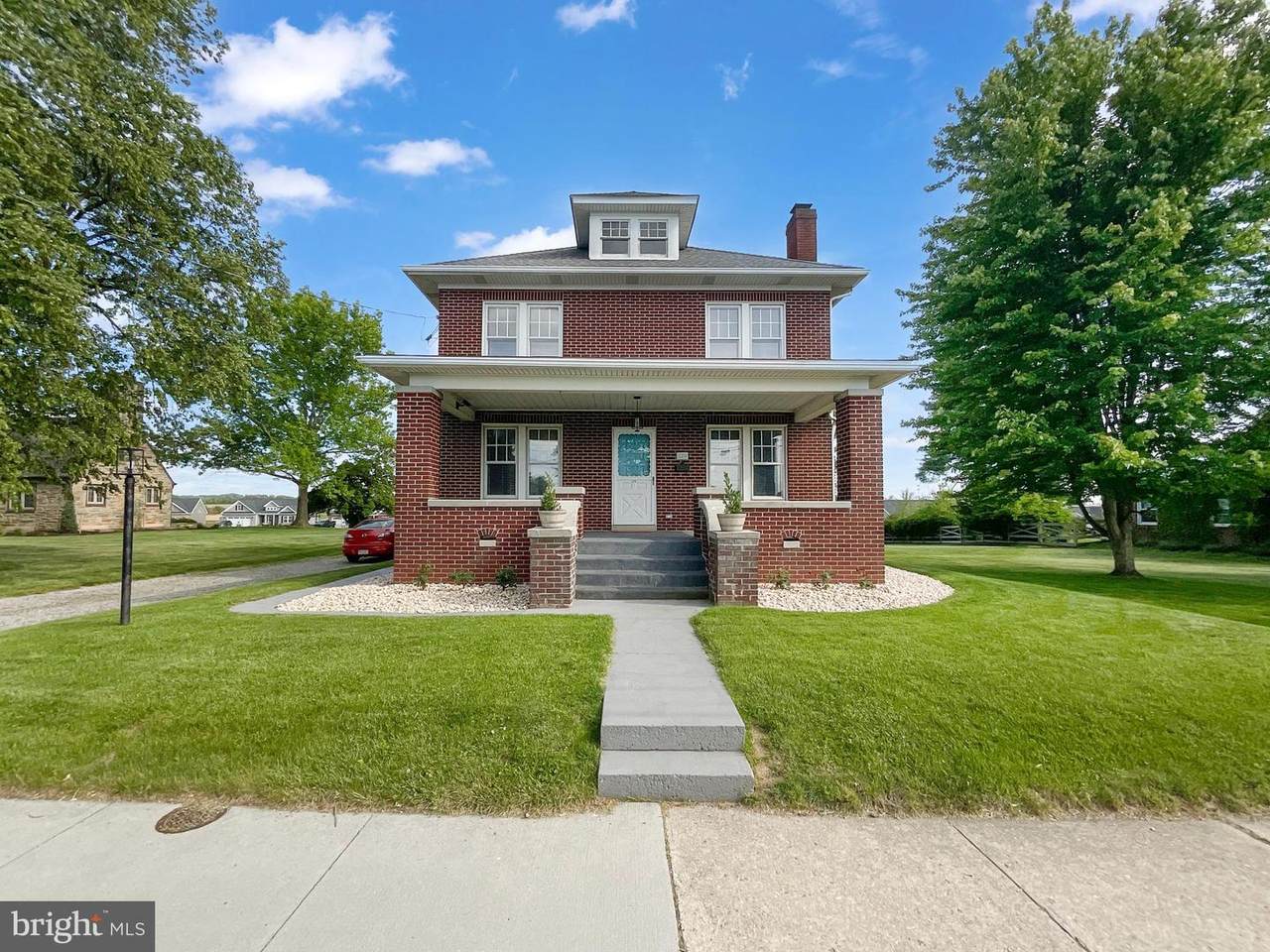 579 King Street - Photo 1