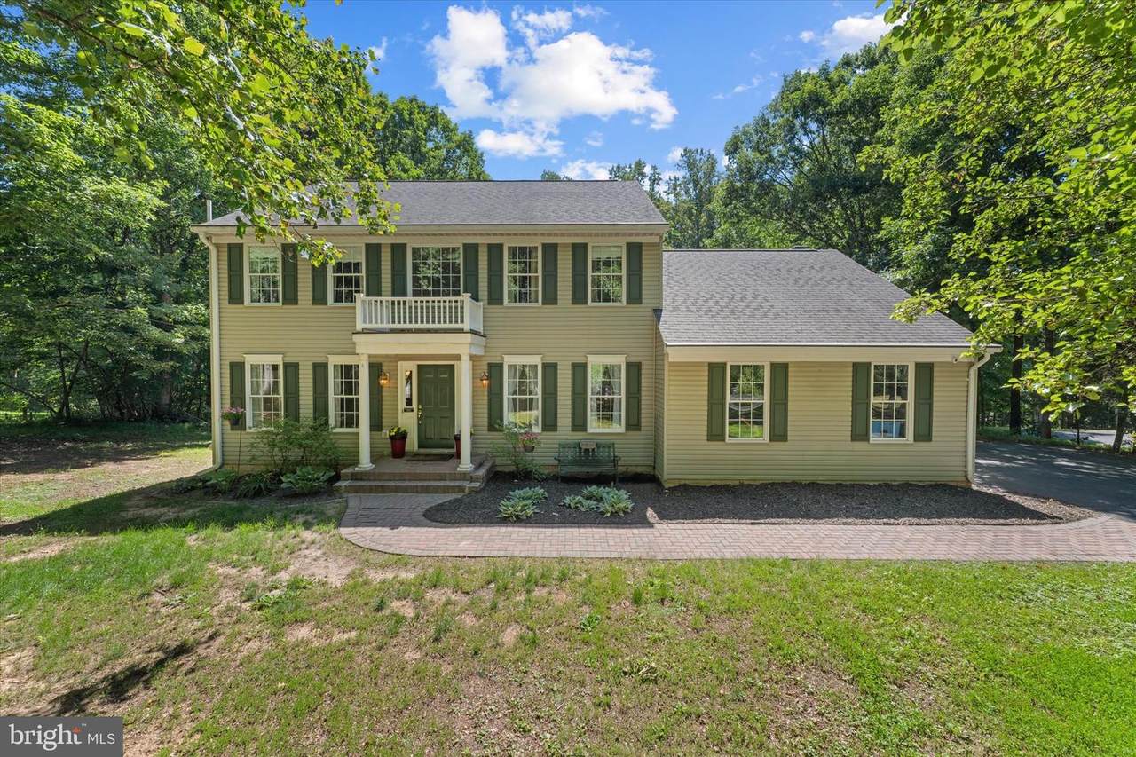 2319 Wildwood Circle - Photo 1