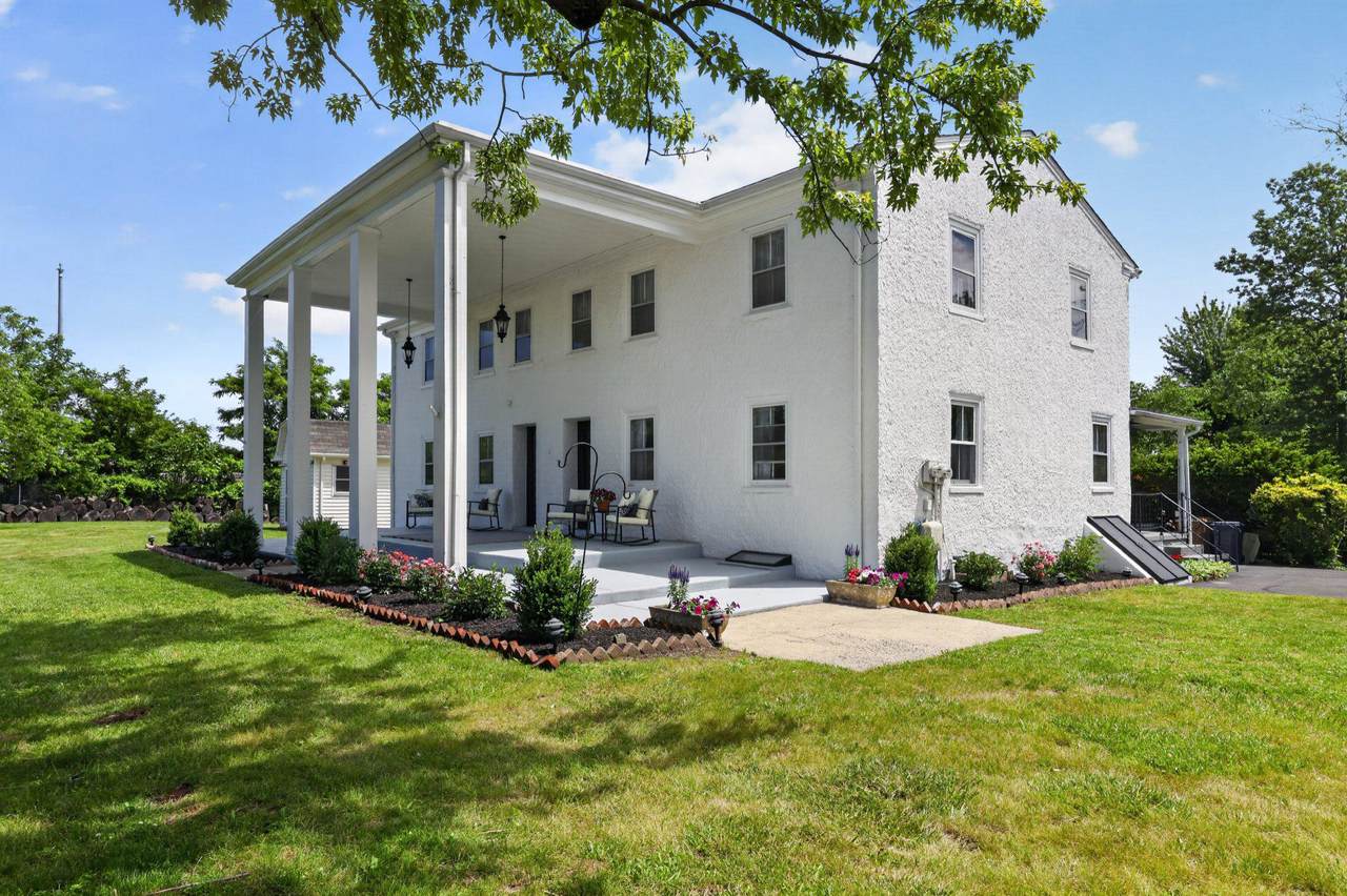 750 Loch Alsh Avenue - Photo 1