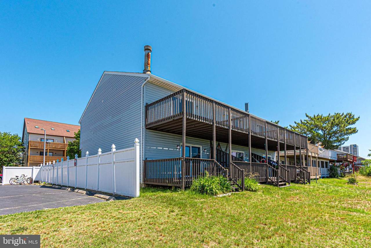 137 Jamestown Road - Photo 1
