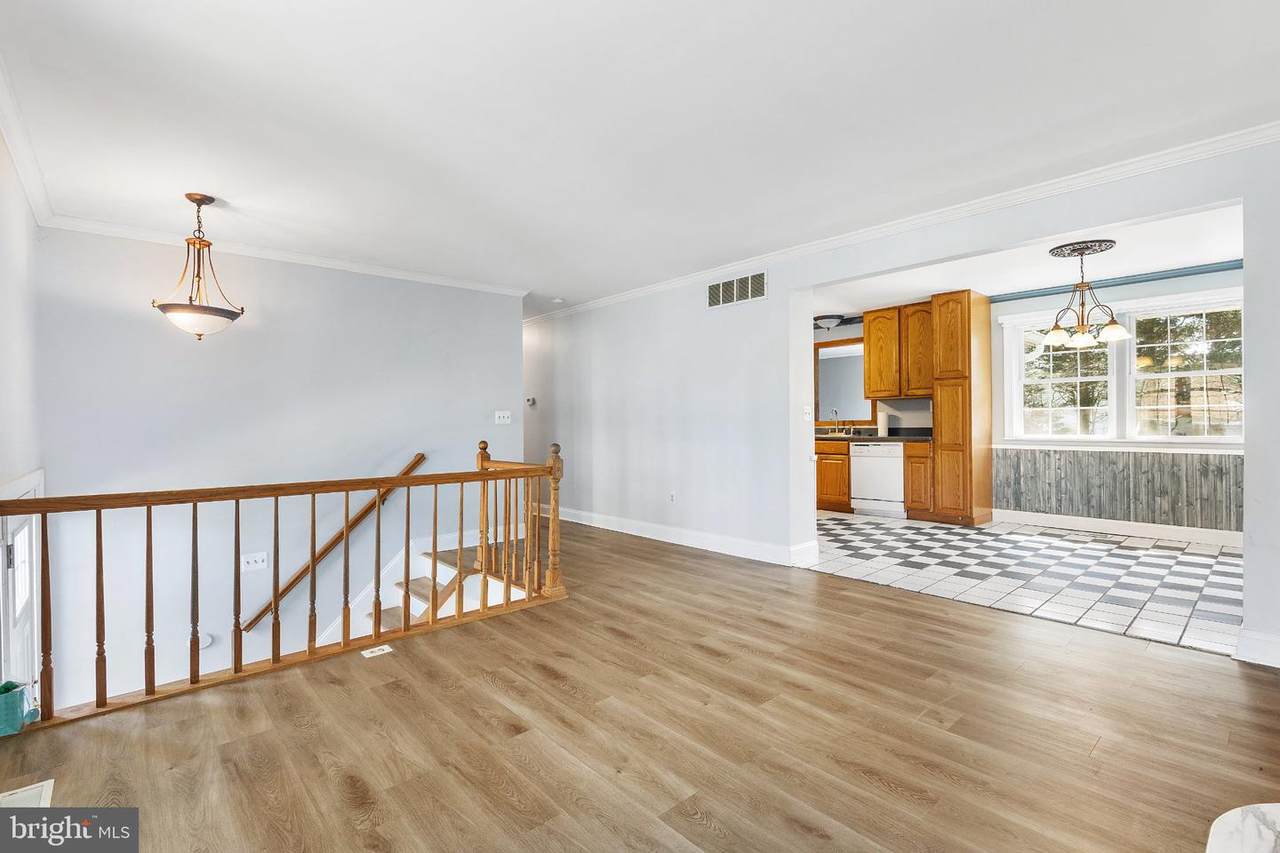 1075 Sun Valley Drive - Photo 1