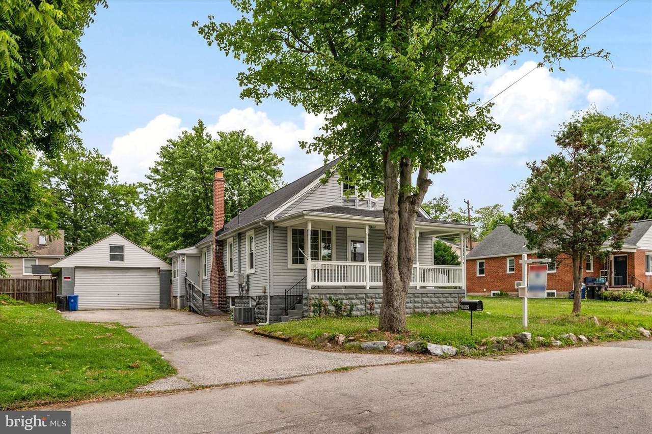 3032 3RD Avenue - Photo 1