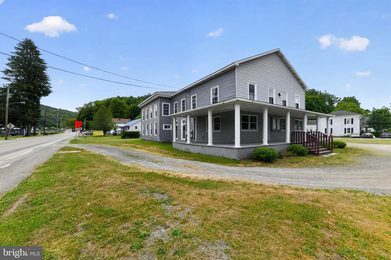 464 Main Street - Photo 1