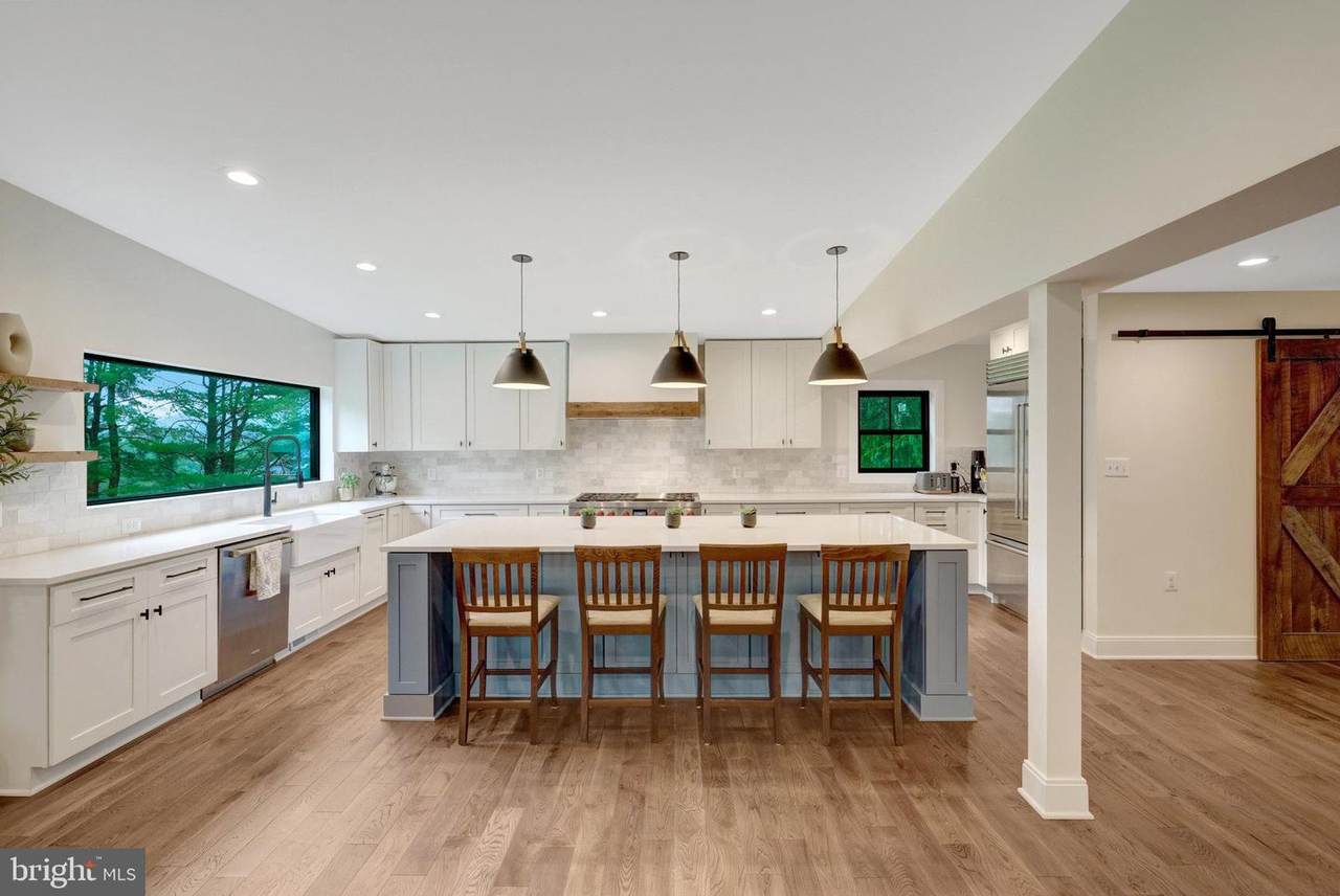 10904 Belgravia Court - Photo 1