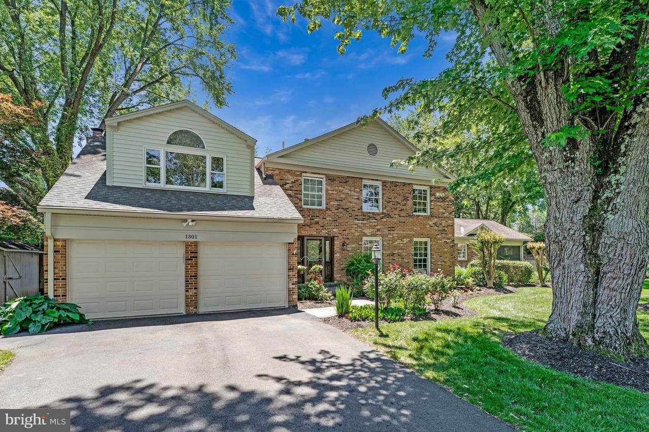 1301 Stone Meadow Way - Photo 1