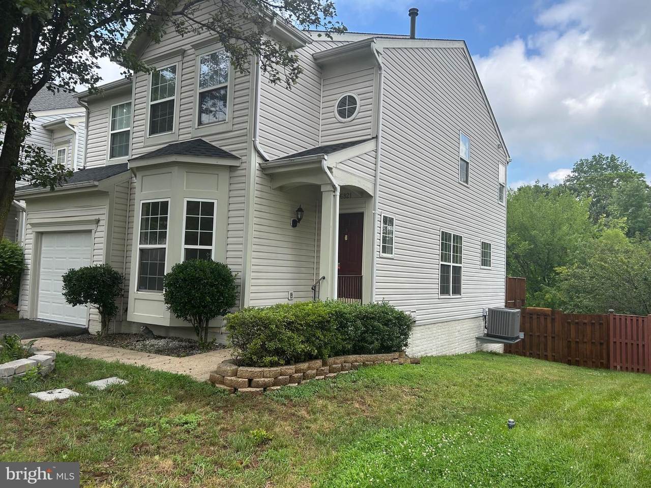 6821 Hollow Glen Court - Photo 1