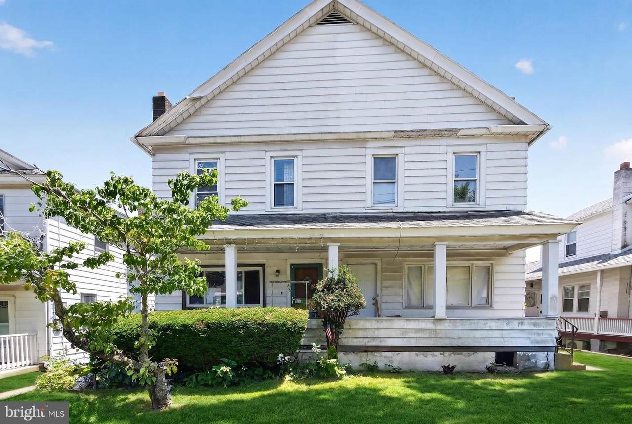 932 Main - Photo 1
