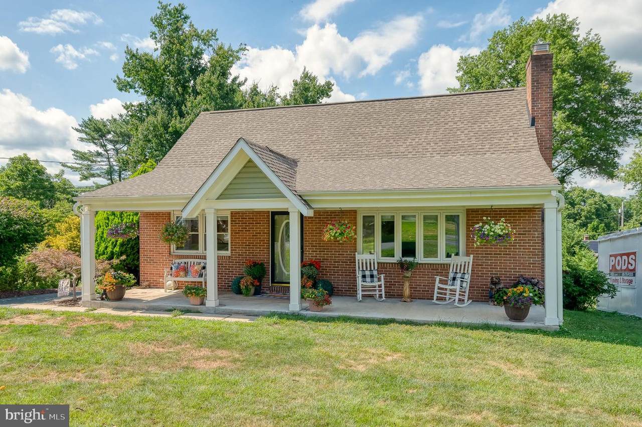 504 Plumtree Road - Photo 1