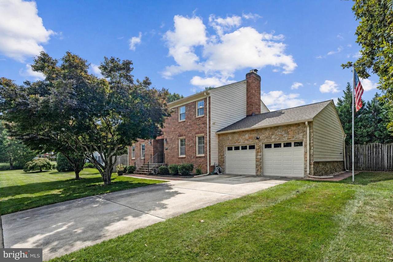 10371 Stratford Avenue - Photo 1