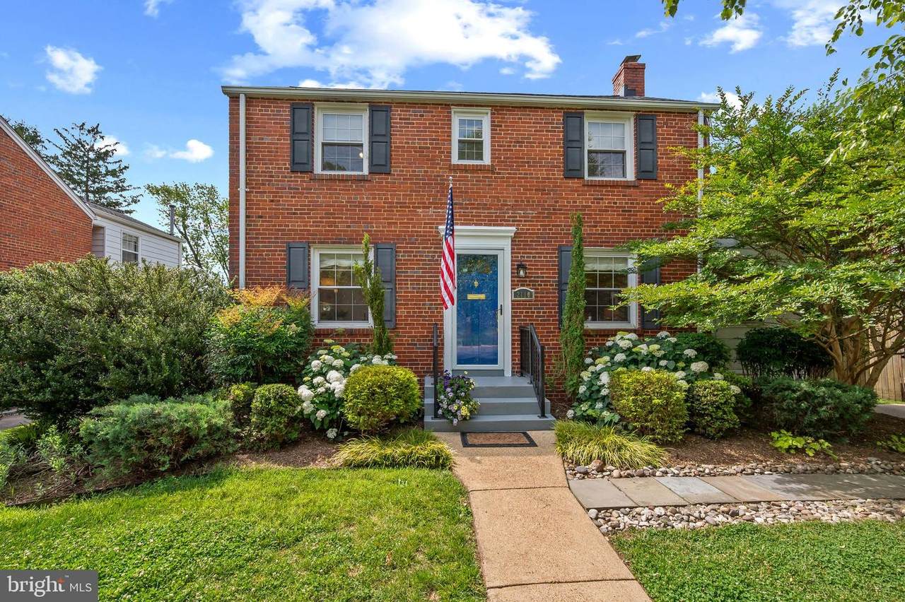 2110 Dayton Street - Photo 1
