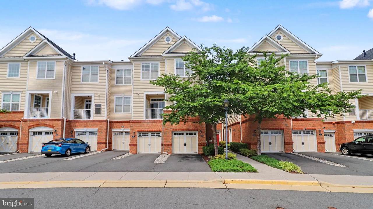 43031 Foxtrail Woods Terrace - Photo 1