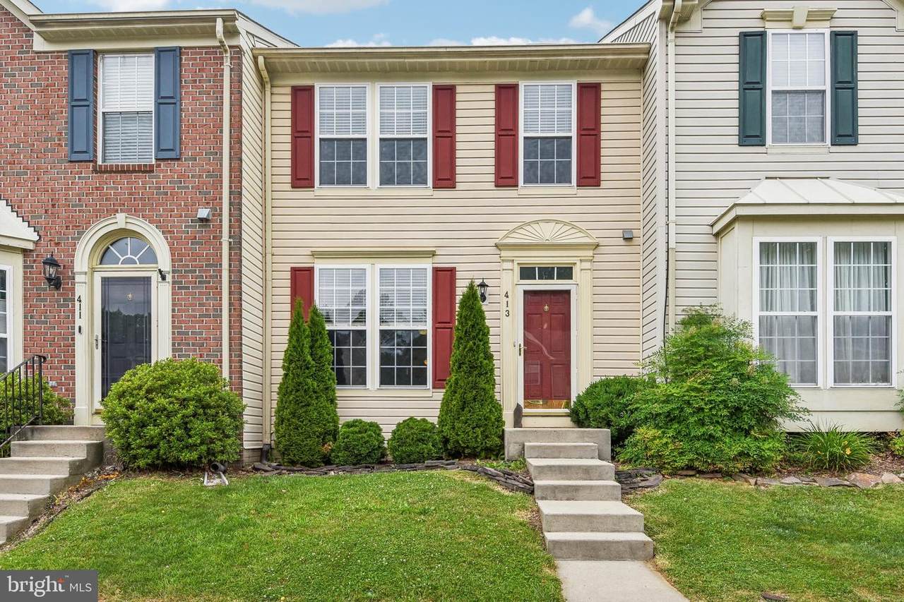 413 Foreland Garth - Photo 1