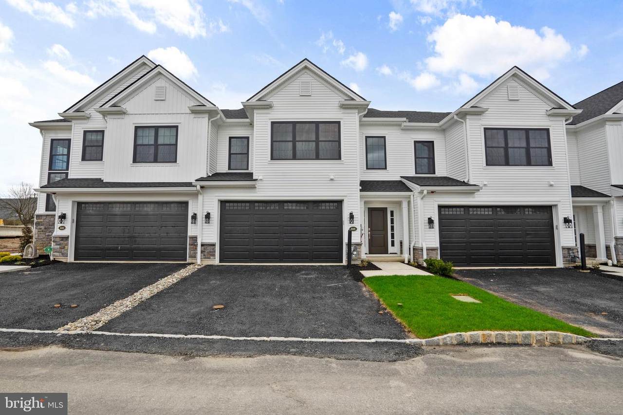 514 Fullerton Farm Court - Photo 1