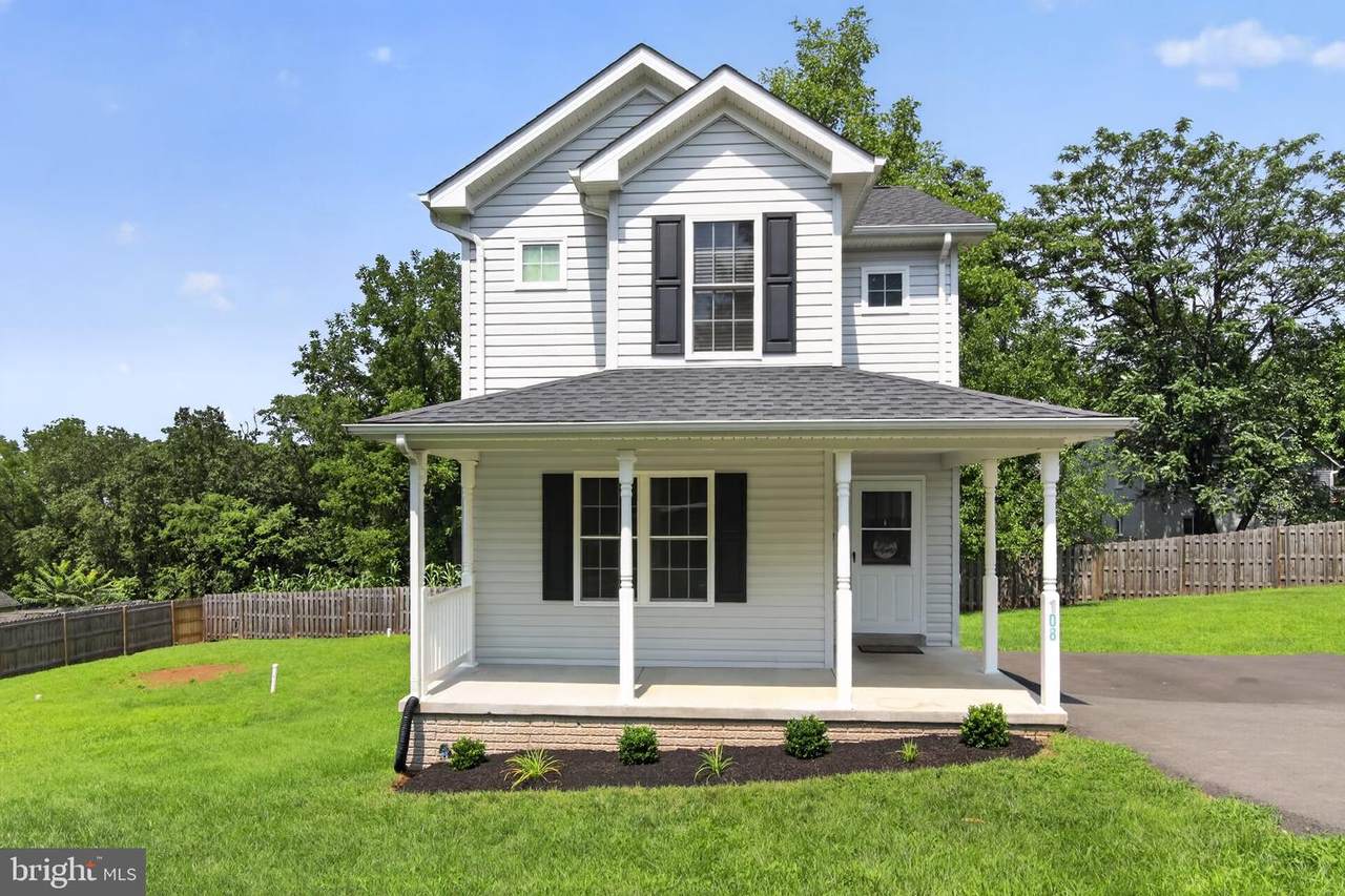 108 Aberdeen Drive - Photo 1