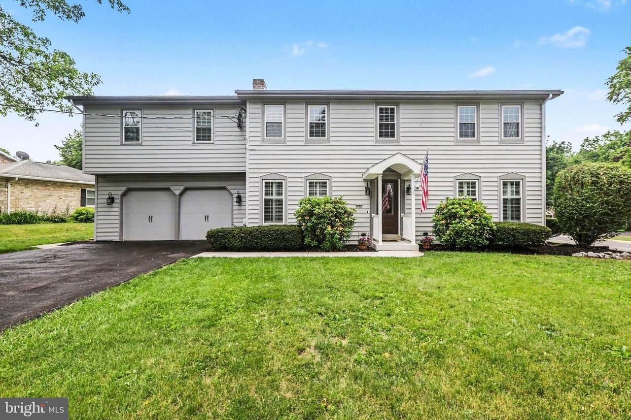 1000 Dale Place - Photo 1