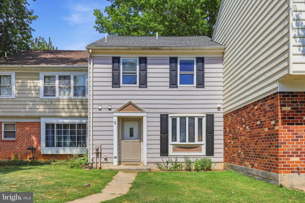 5 Gallorette Court - Photo 1