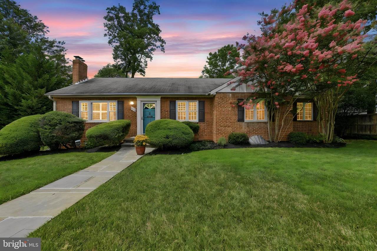6719 Williamsburg Boulevard - Photo 1