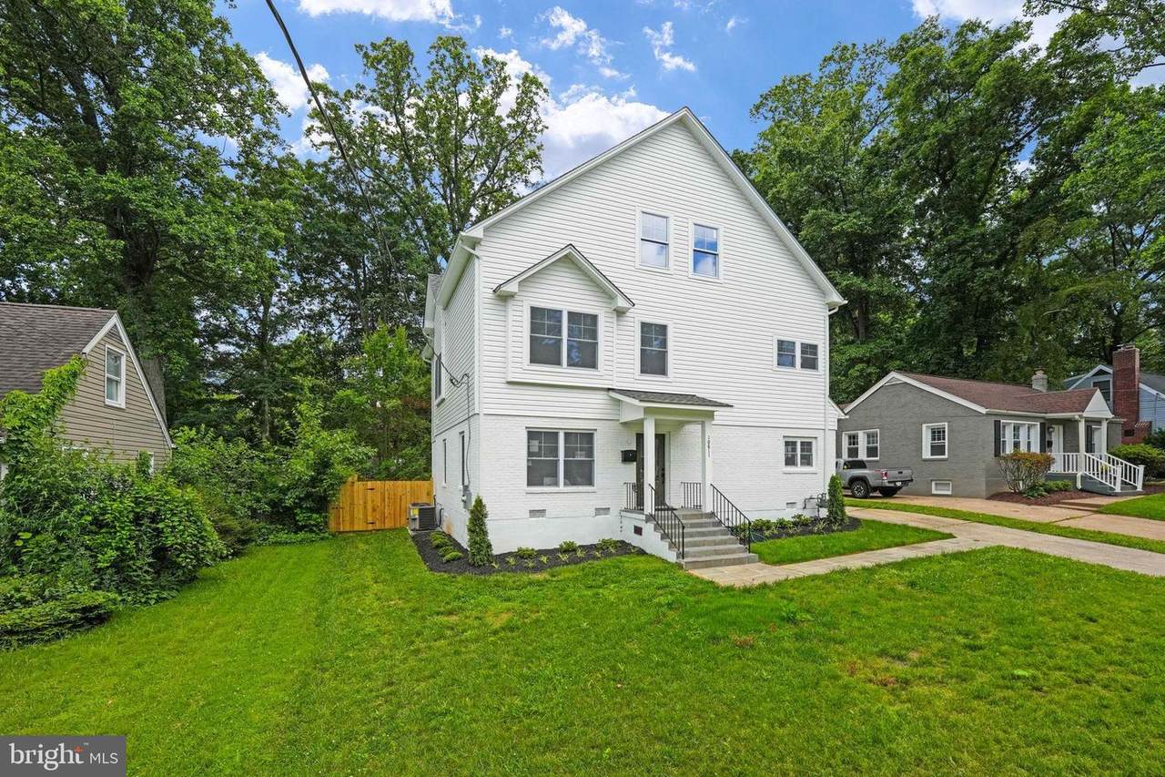10811 Scott Drive - Photo 1