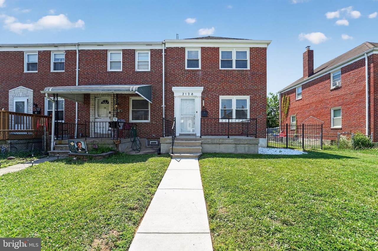 2128 Redthorn - Photo 1