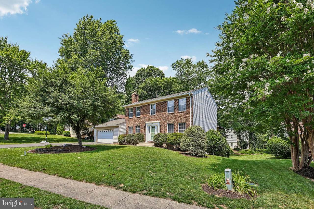 3446 Mount Burnside Way - Photo 1