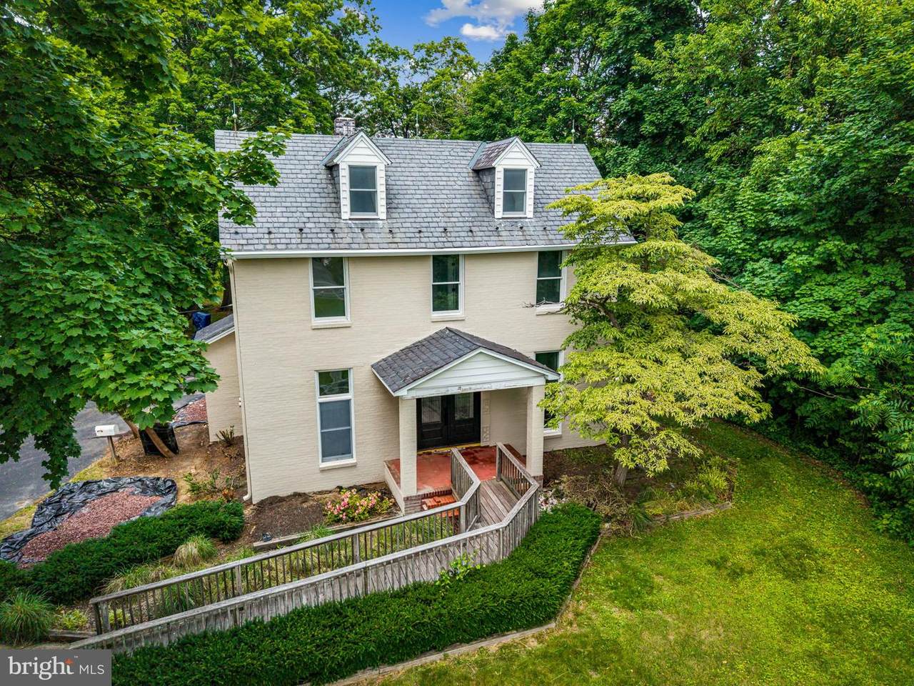 837 Main Street - Photo 1