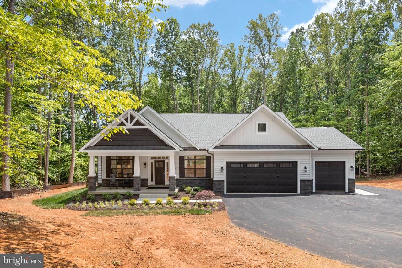 142 Chesapeake Drive - Photo 1
