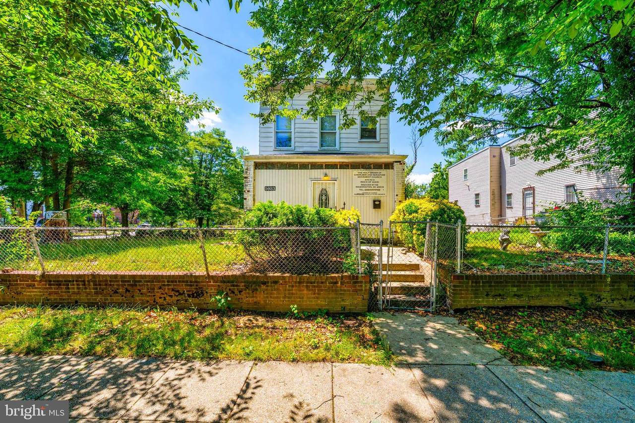 5923 Dix Street - Photo 1