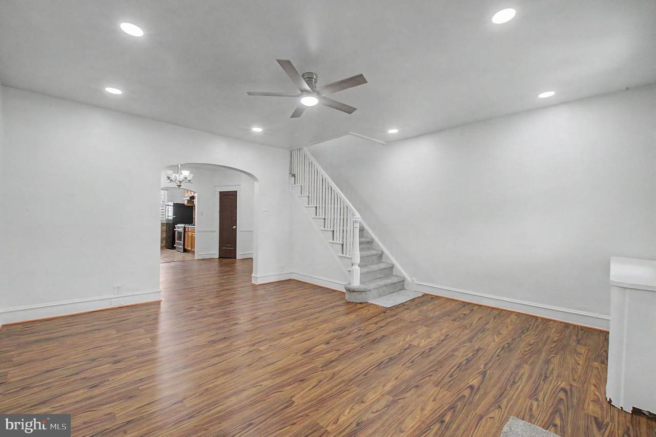 https://bt-photos.global.ssl.fastly.net/brightmls/1280_boomver_2_805045383506-2.jpg