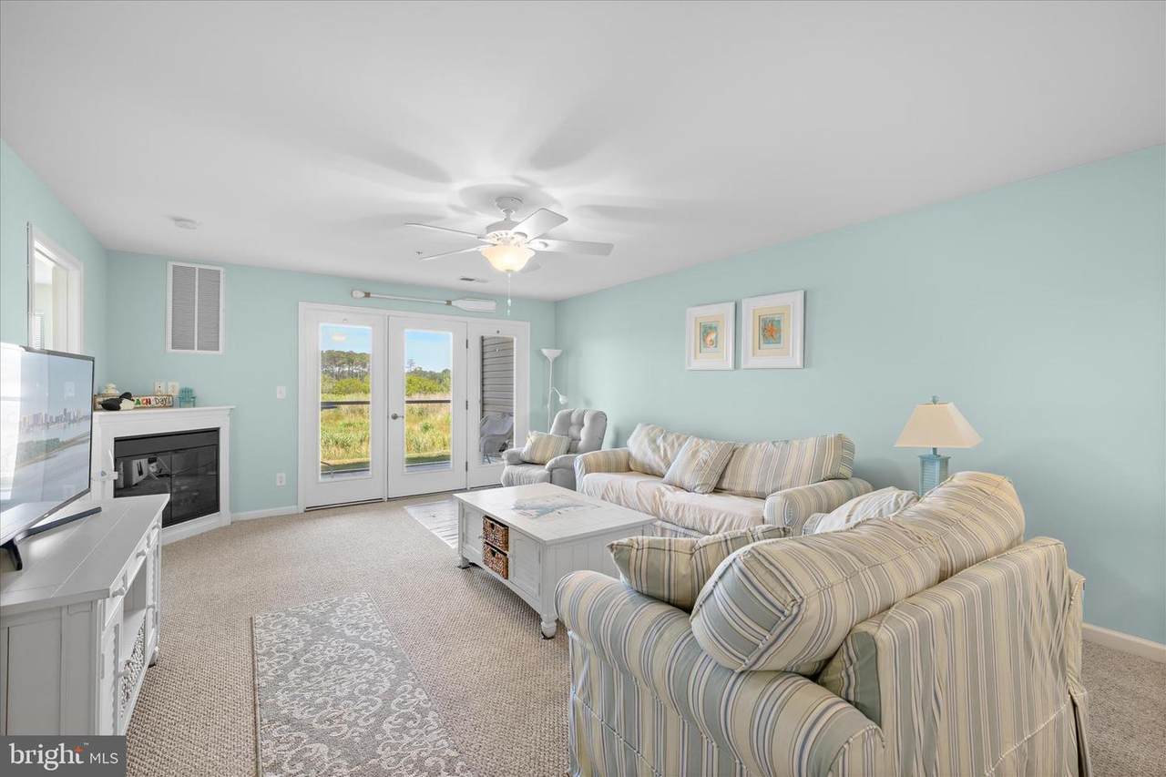 37462 Pettinaro Drive - Photo 1