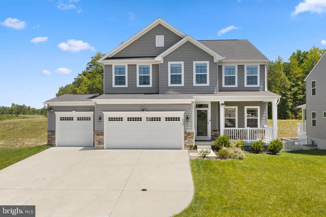 8905 Maple Run Drive - Photo 1