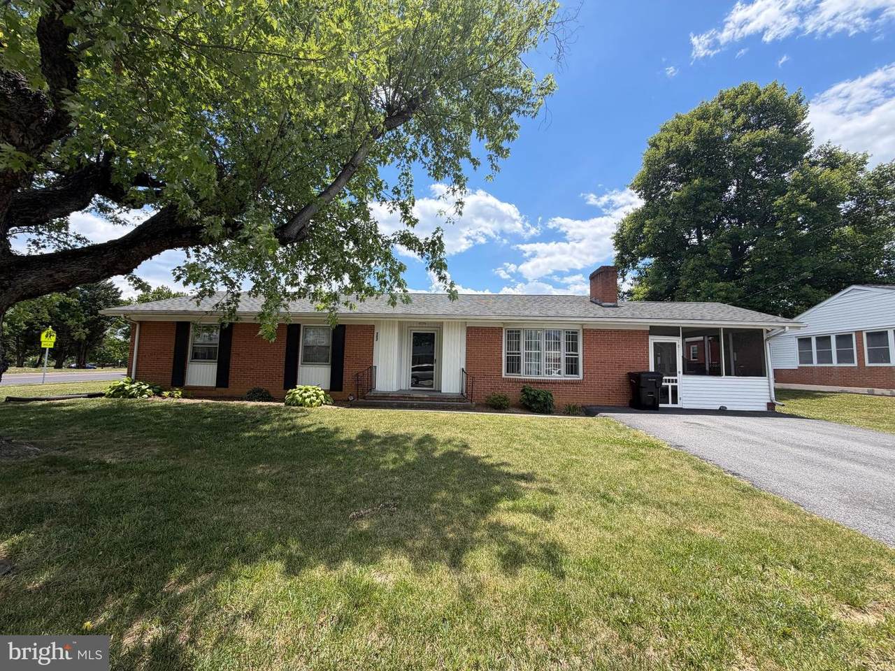 302 Wentworth Drive - Photo 1