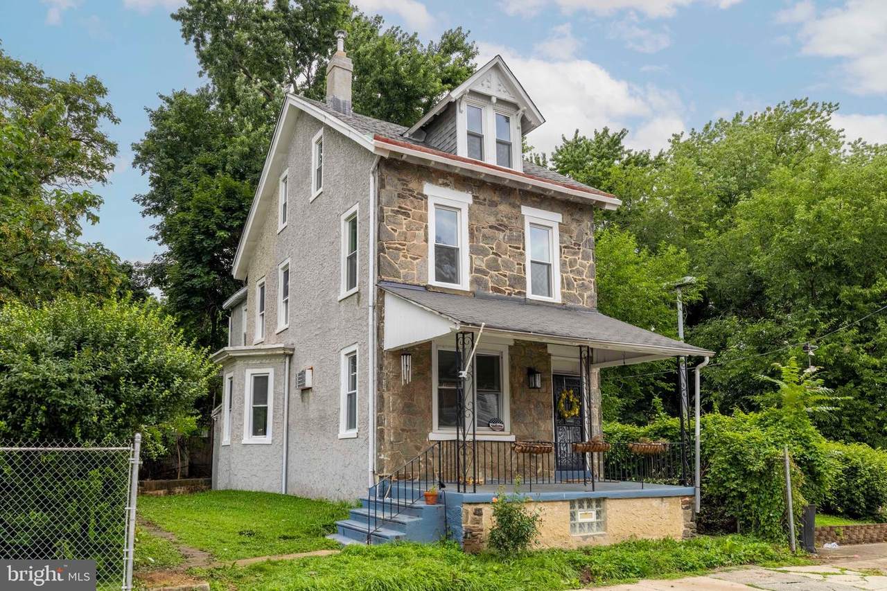 121 Pleasant Street - Photo 1