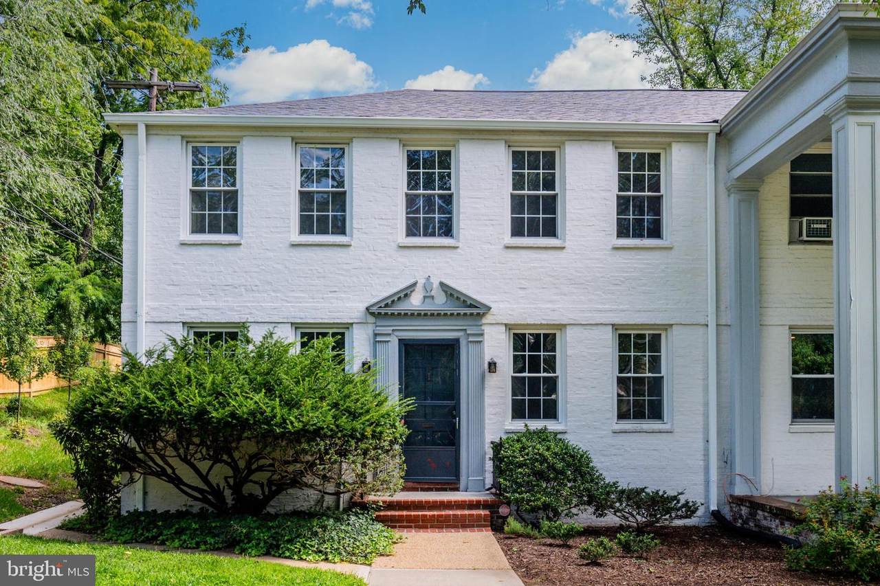 5203 Falls Road - Photo 1
