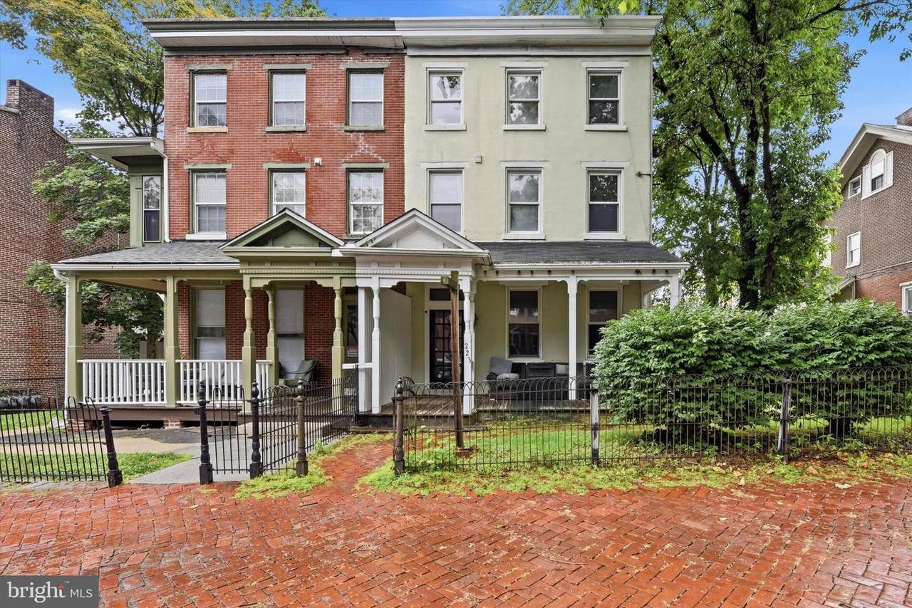 223 Walnut Street - Photo 1