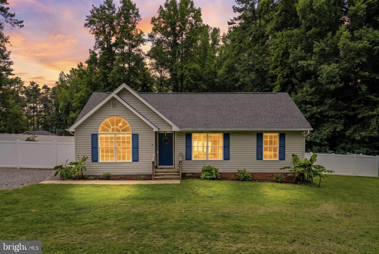 102 Independence Drive - Photo 1