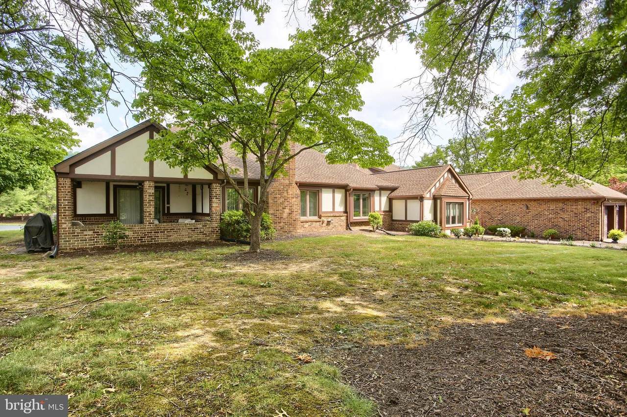 4085 Greystone Drive - Photo 1