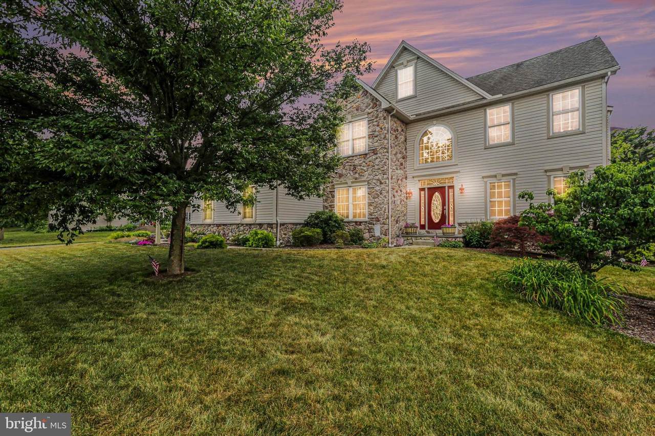 7329 Cobble Stone Drive - Photo 1