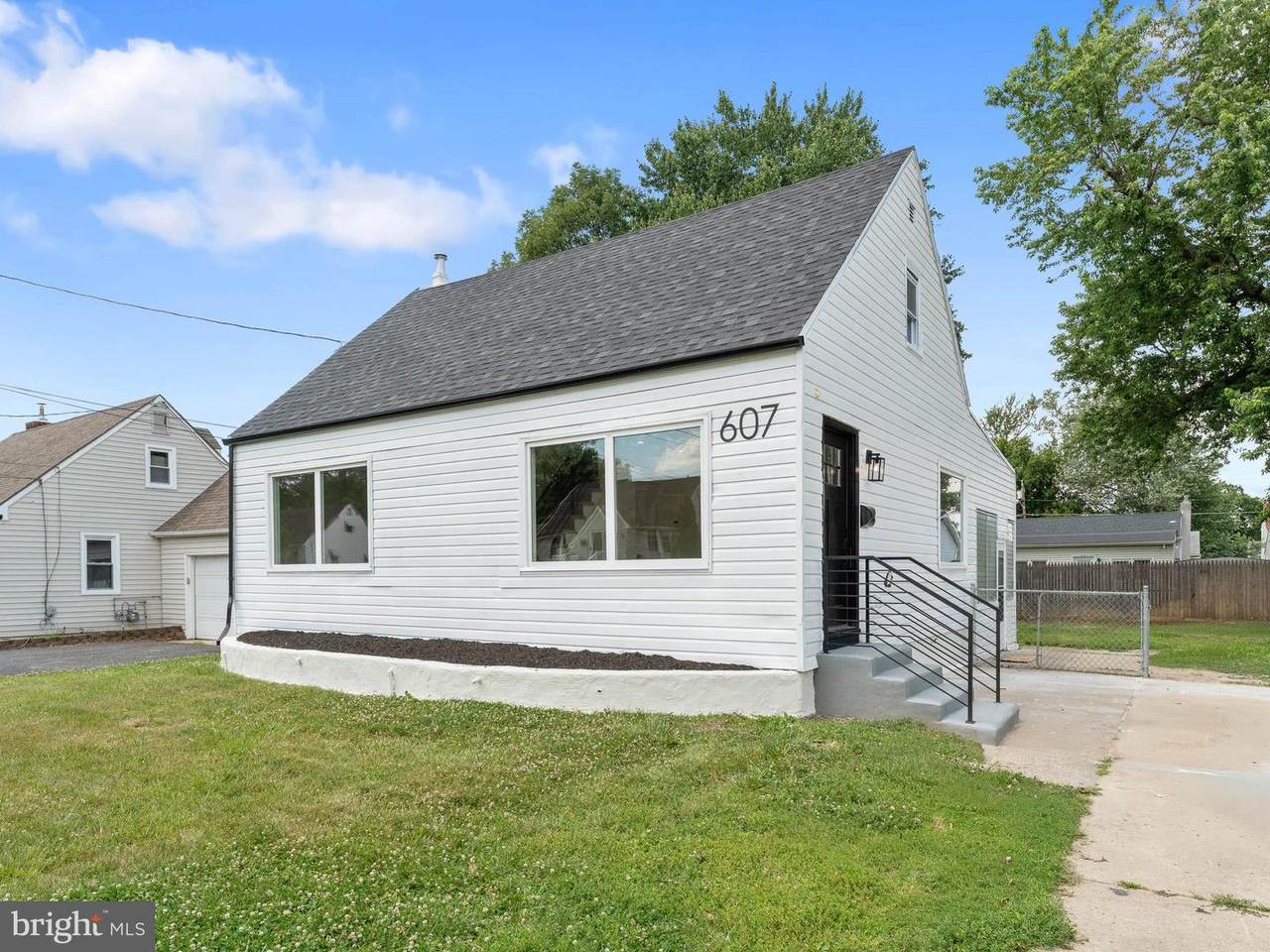 607 Madison Avenue - Photo 1