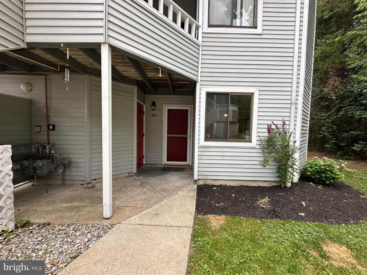 1105 Berwyck Court - Photo 1