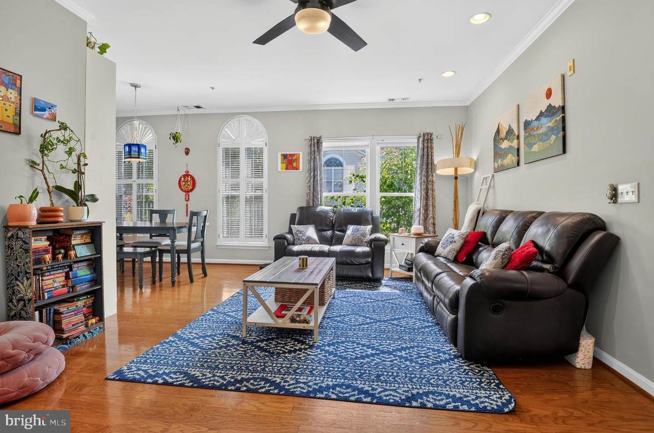 2921 Deer Hollow Way - Photo 1