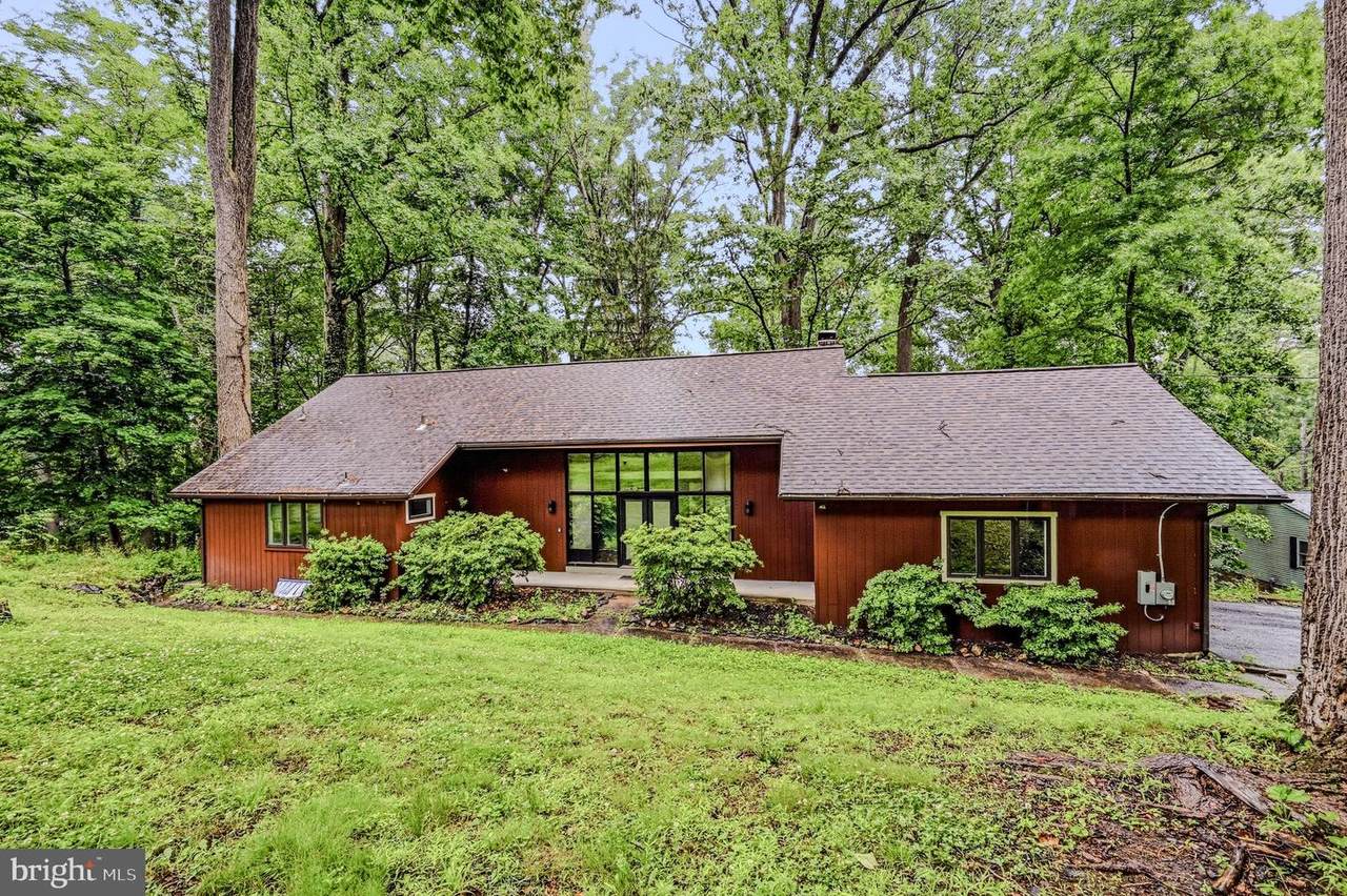 646 Woodview Drive - Photo 1