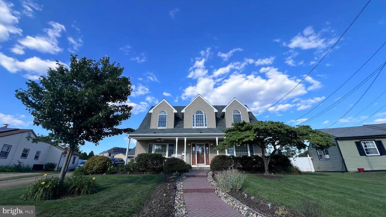 12 Elinor Avenue - Photo 1